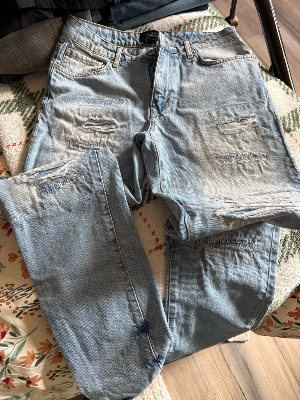 Light Blue Distressed Womans Jeans